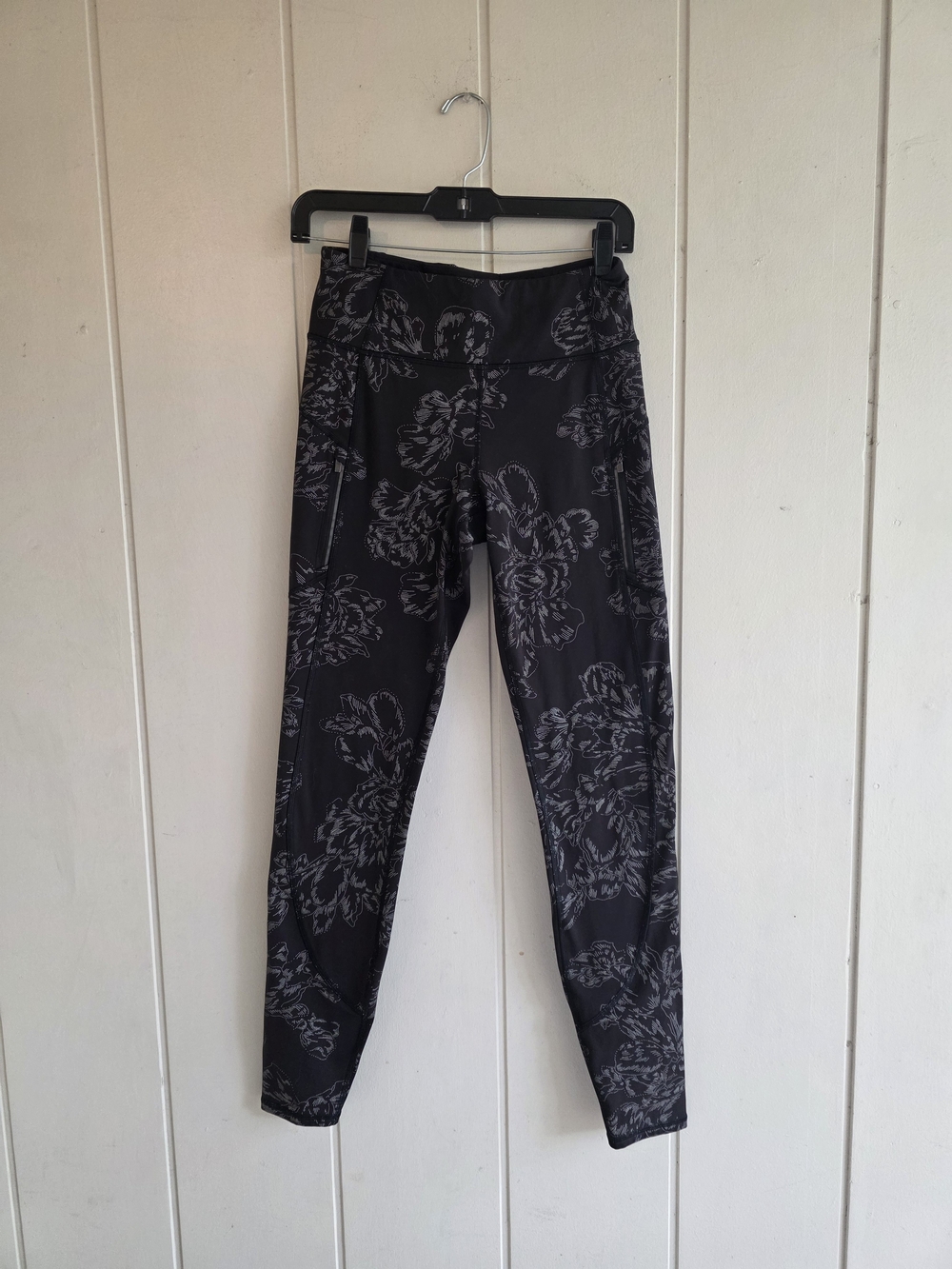 Athleta Rainier Aluna Bloom Reflective Tight Leggings Small